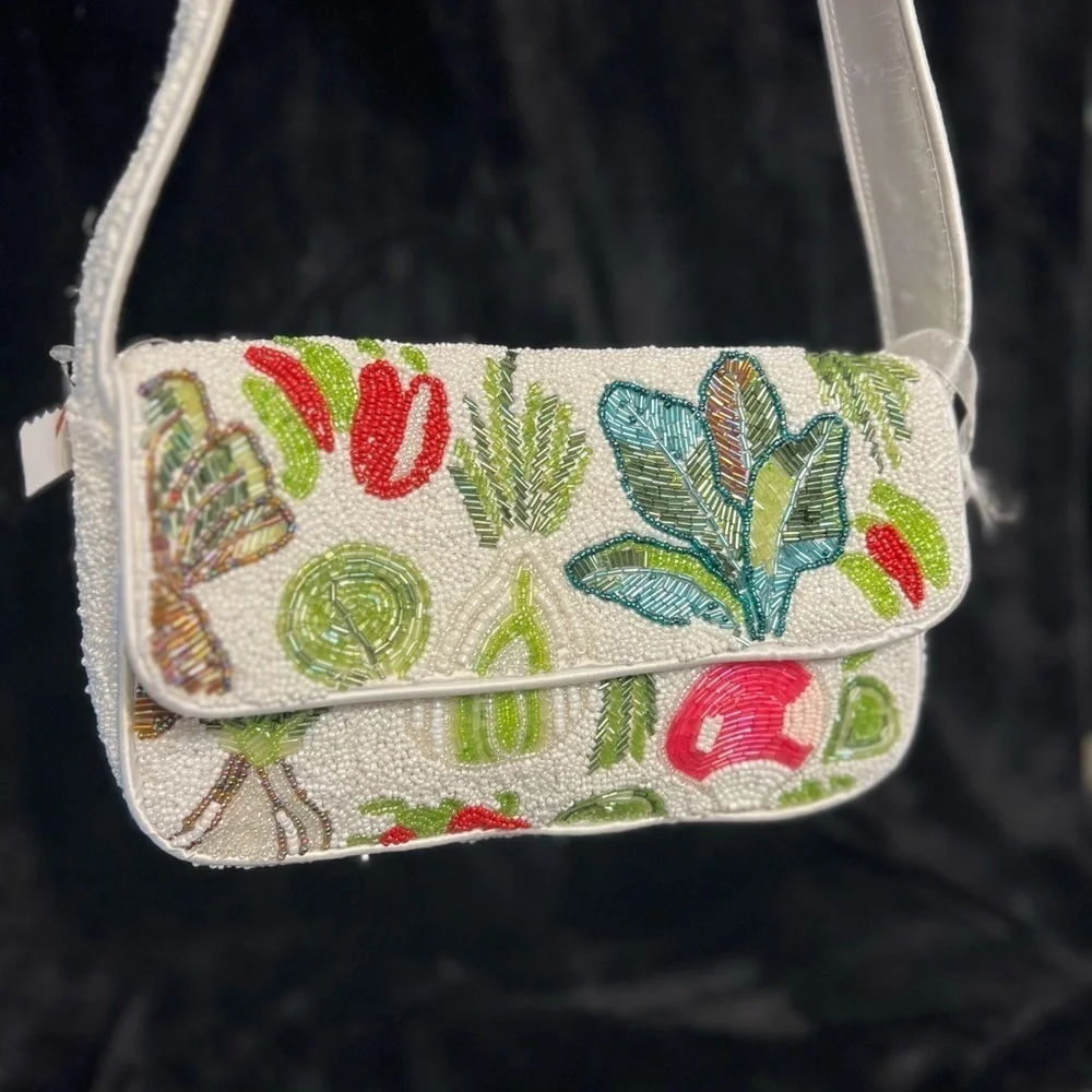 💚❤️Viral tik tok Made in India Tropical beaded shoulder bag-NWT❤️💚